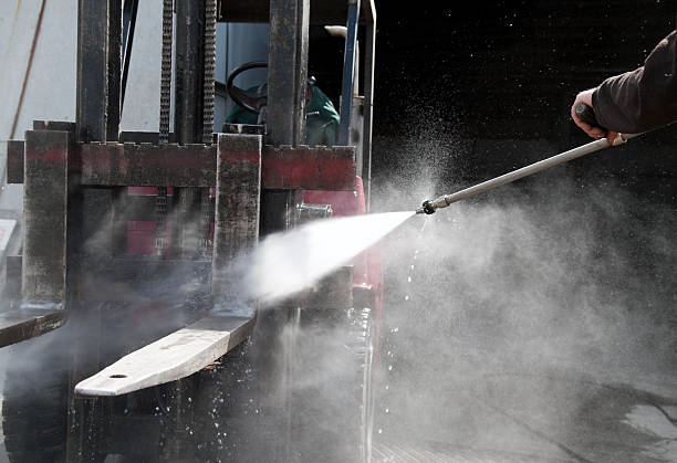 Best Factory Floor Cleaning  in Zeeland, MI